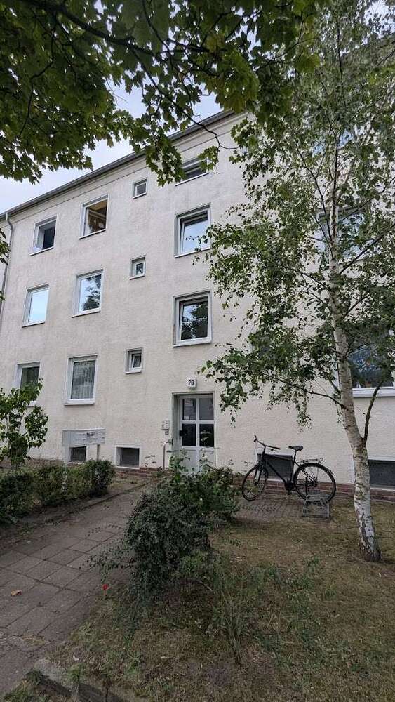 Wohnung zum Mieten in Brandenburg an der Havel 274 € 34.2 m²