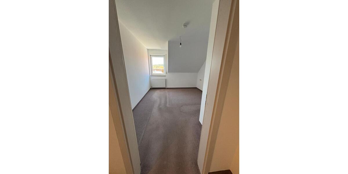 Dachgeschoßwohnung Hildburghausen - 2 Zimmer, 53 m&sup2;, 530&euro; | Angebot:26279344