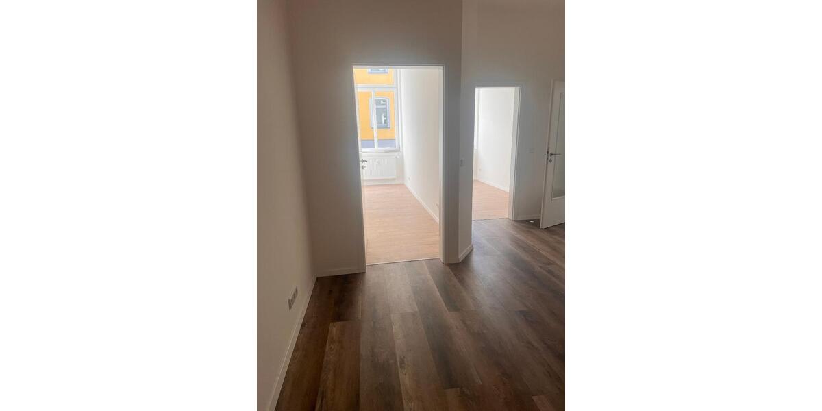 Hochparterre Hohenstein-Ernstthal Ernstthal - 3 Zimmer, 79 m&sup2;, 560&euro; | Angebot:26646094