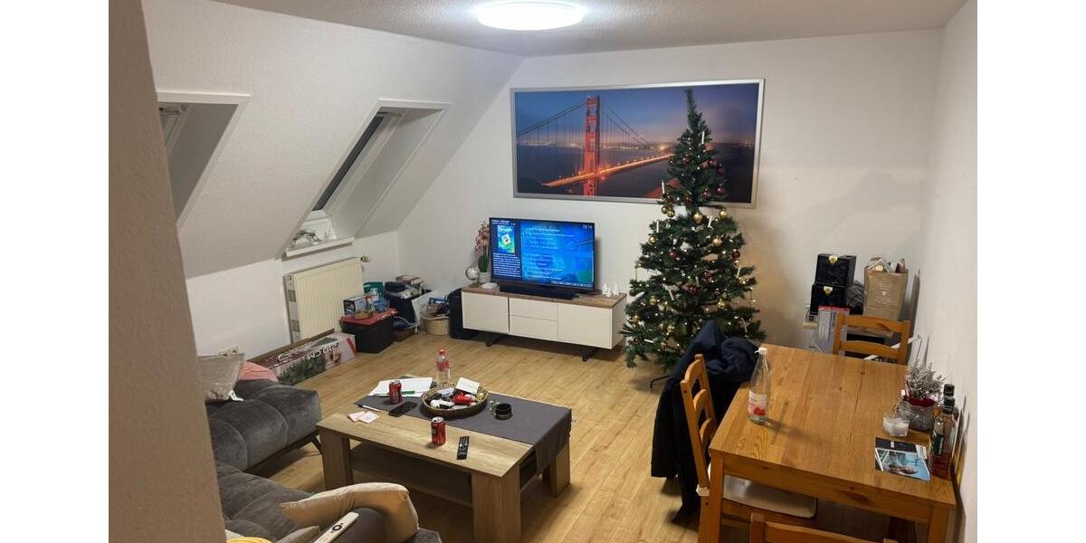 Dachgeschoßwohnung Jübek - 3 Zimmer, 80 m&sup2;, 700&euro; | Angebot:25223139