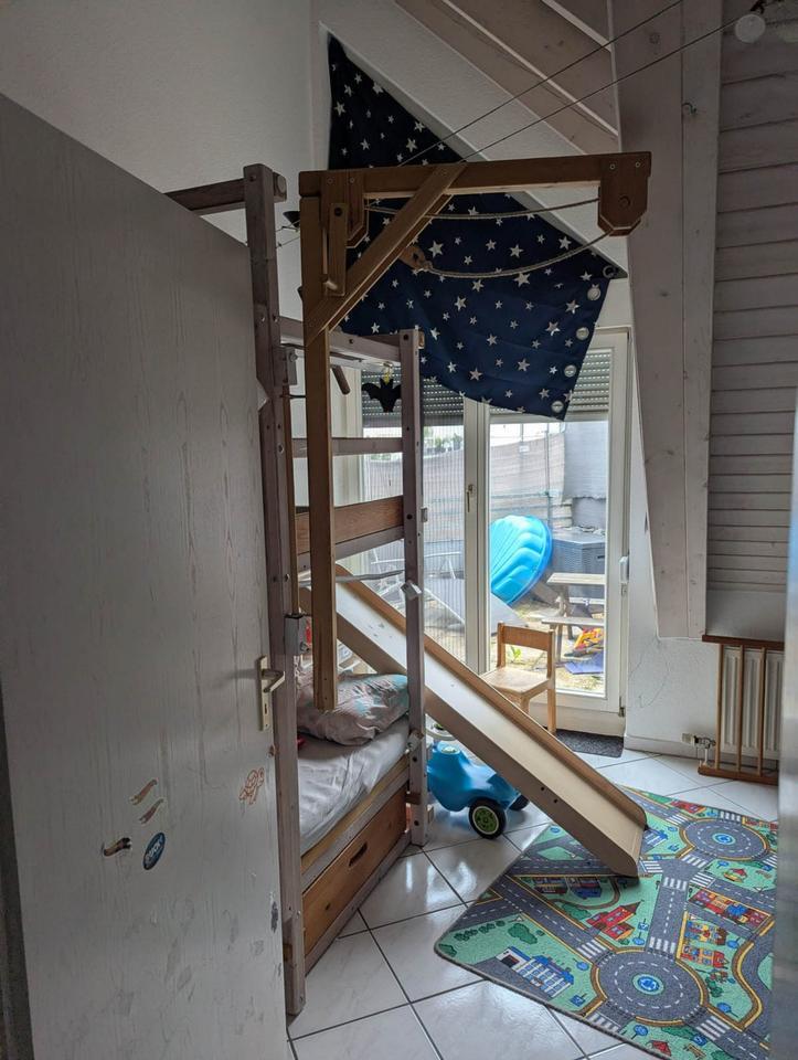 3 Zimmer Maisonette Wohnung mit hohen Decken und Fussbodenheizung zimmer