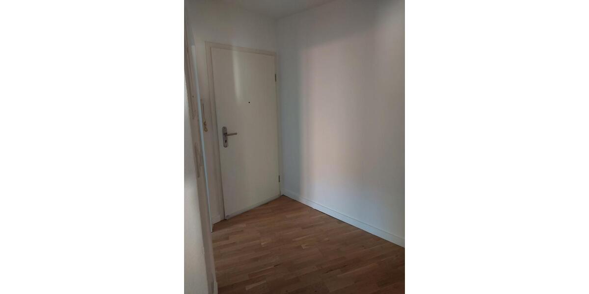 Dachgeschoßwohnung Laudenbach - 2 Zimmer, 63 m&sup2;, 900&euro; | Angebot:24672624
