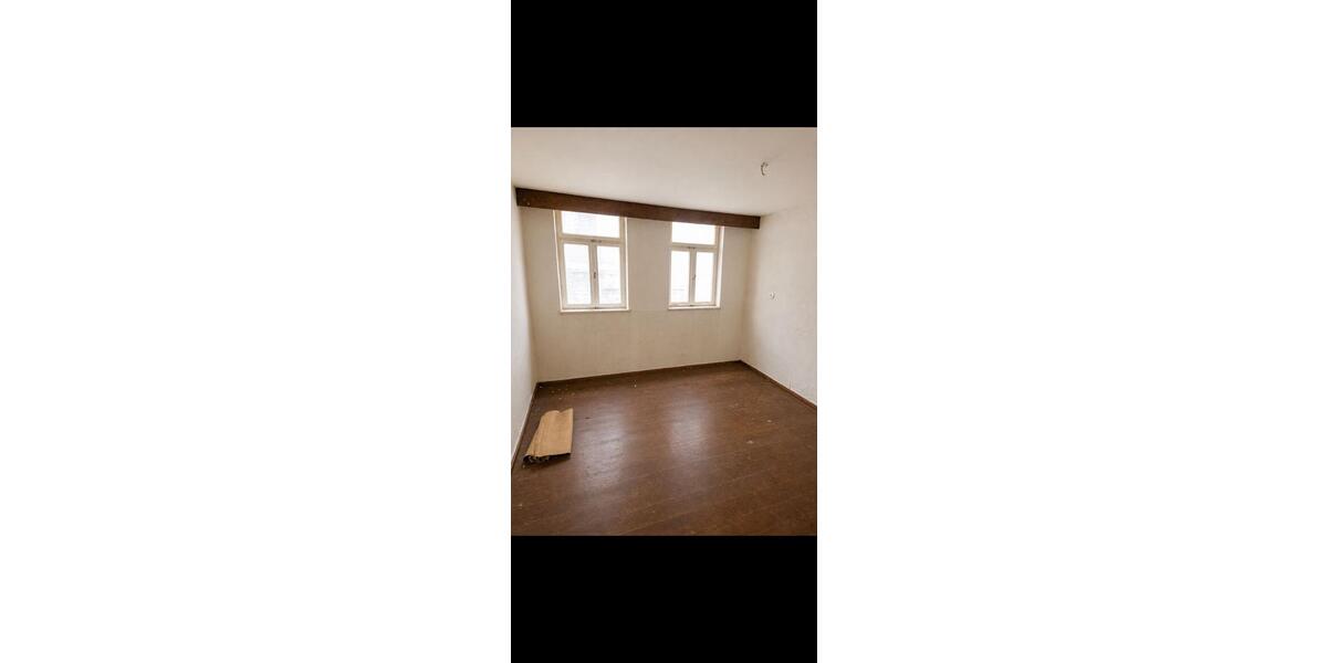 Erdgeschoßwohnung Oschersleben (Bode) - 4 Zimmer, 136 m&sup2;, 750&euro; | Angebot:26542390