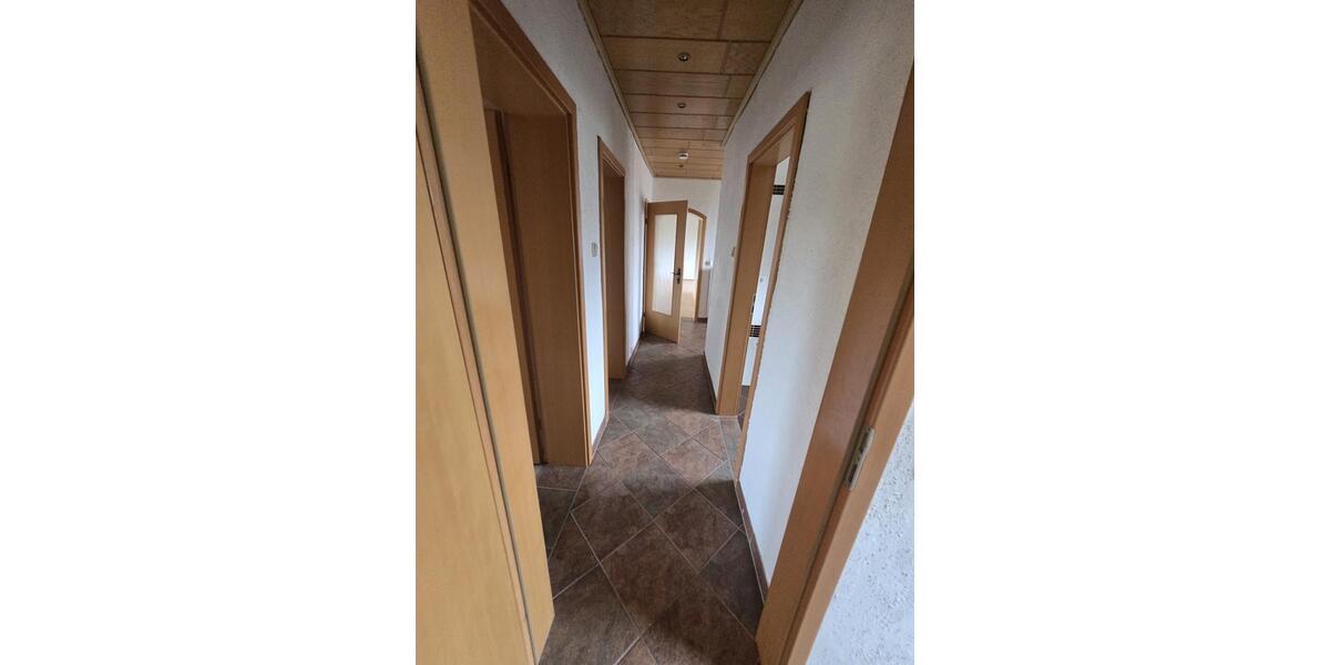 Etagenwohnung Jerichow - 6 Zimmer, 198 m&sup2;, 1.300&euro; | Angebot:26561573
