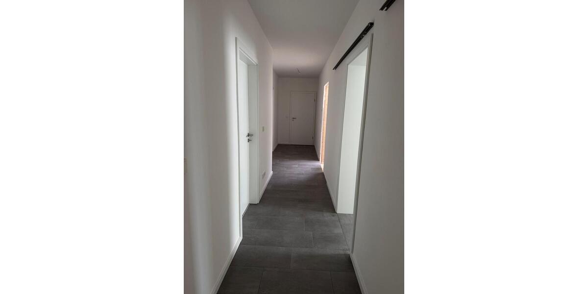 Etagenwohnung Eisenach - 4 Zimmer, 100 m&sup2;, 930&euro; | Angebot:26705554