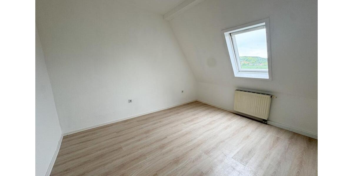 Dachgeschoßwohnung Aue-Bad Schlema Bad Schlema - 2 Zimmer, 64 m&sup2;, 378&euro; | Angebot:26478463