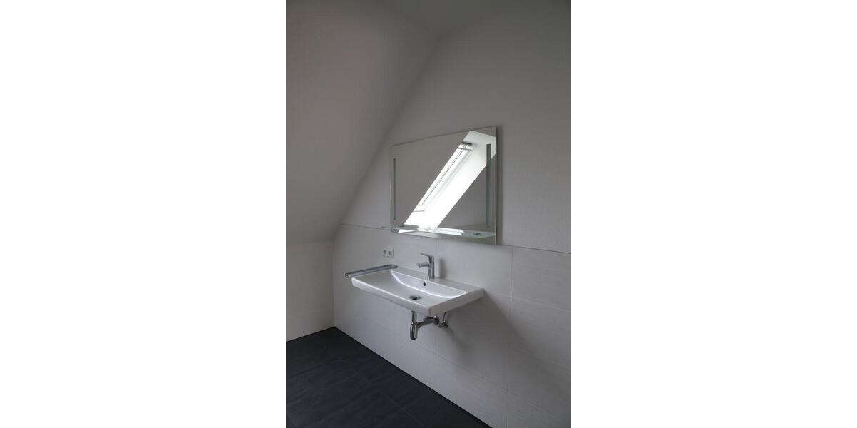 Doppelhaushälfte Geesthacht - 4 Zimmer, 130 m&sup2;, 1.800&euro; | Angebot:26418527