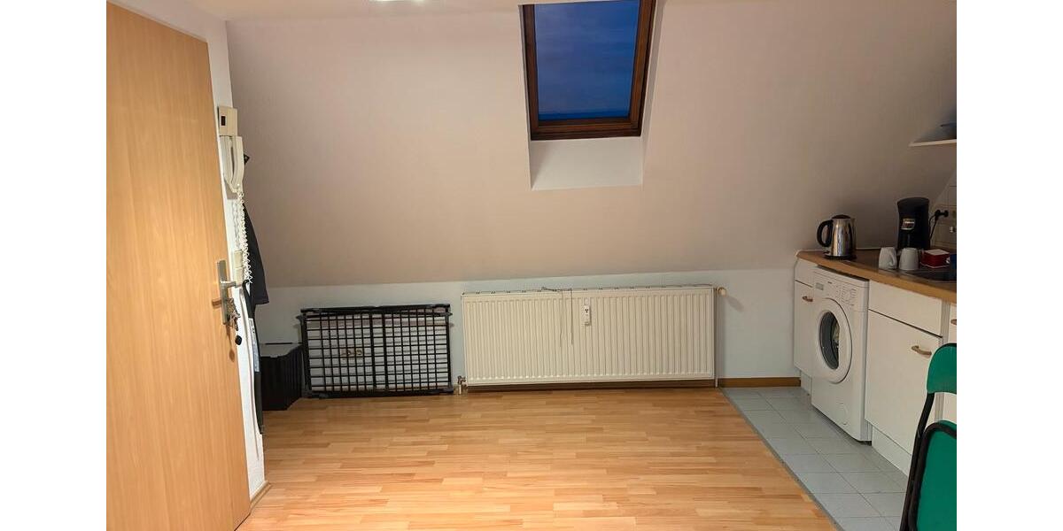 Dachgeschoßwohnung Bremen Gröpelingen - 1 Zimmer, 38 m&sup2;, 500&euro; | Angebot:25931923