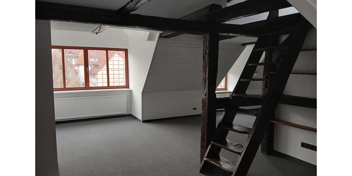 Dachgeschoßwohnung Hameln Kernstadt - 2.5 Zimmer, 70 m&sup2;, 630&euro; | Angebot:26038865