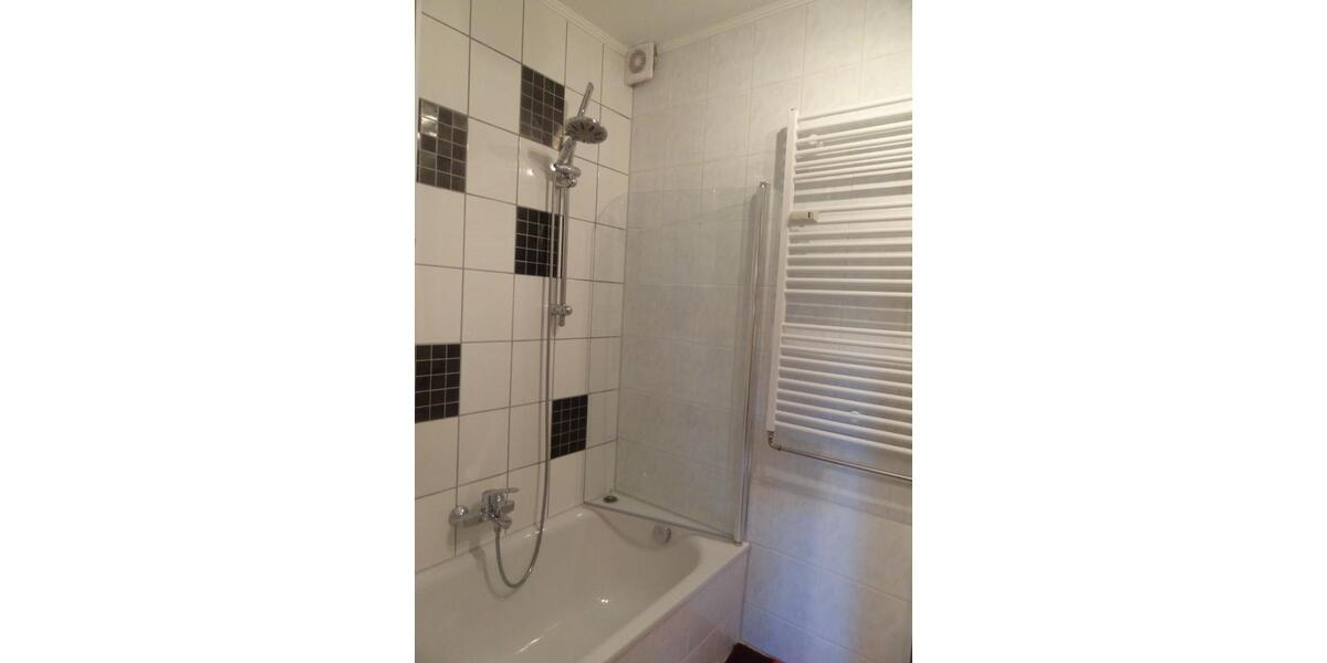 Erdgeschoßwohnung Gunzenhausen - 1 Zimmer, 33 m&sup2;, 400&euro; | Angebot:24692914