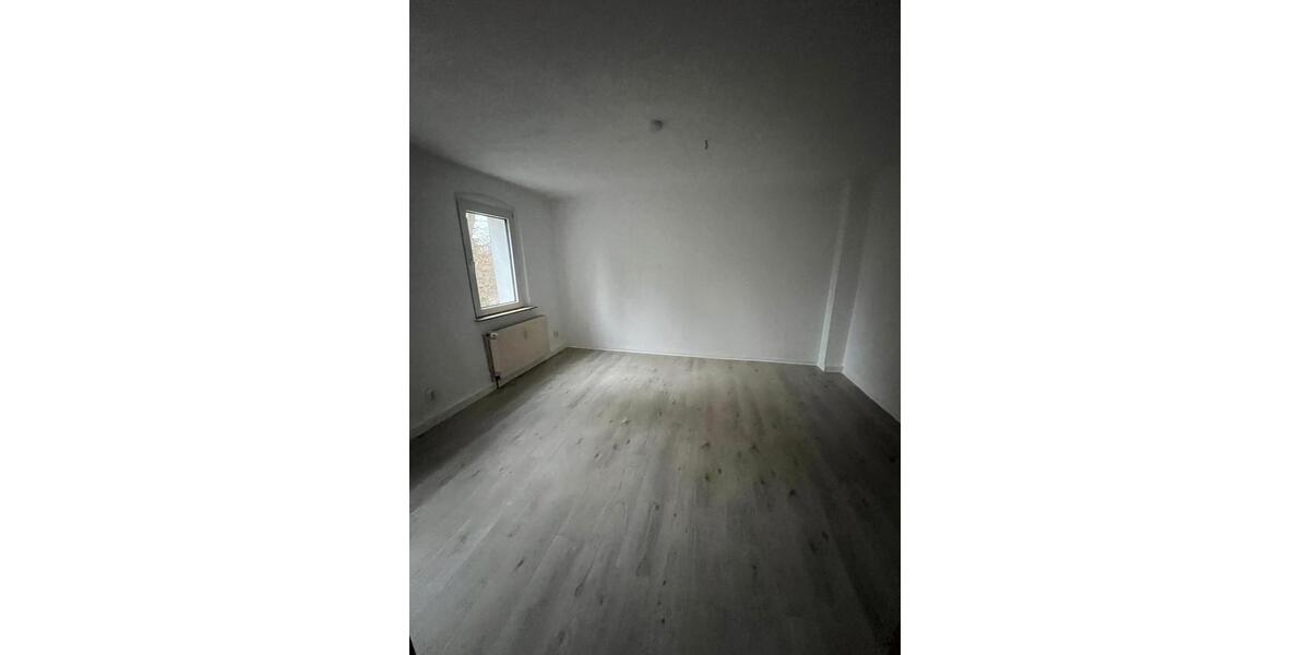Etagenwohnung Zeitz Theißen - 2 Zimmer, 50 m&sup2;, 350&euro; | Angebot:26393049