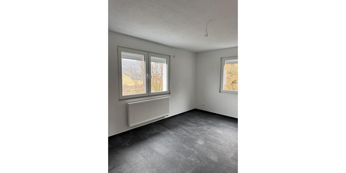 Etagenwohnung Künzelsau - 4 Zimmer, 85 m&sup2;, 985&euro; | Angebot:24828113