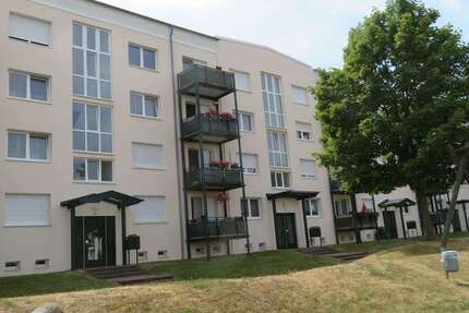 Wohnung Naumburg/Saale Saale - 3 Zimmer, 68 m&sup2;, 450&euro; | Angebot:25569702