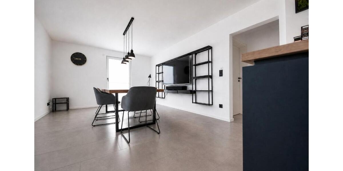 Einfamilienhaus Uffenheim - 7 Zimmer, 290 m&sup2;, 1.900&euro; | Angebot:26533256