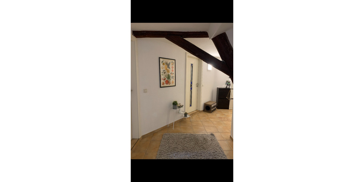 Dachgeschoßwohnung Querfurt - 5 Zimmer, 146 m&sup2;, 990&euro; | Angebot:25390515