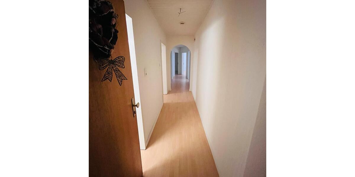 Etagenwohnung Altena - 4 Zimmer, 110 m&sup2;, 476&euro; | Angebot:24377329