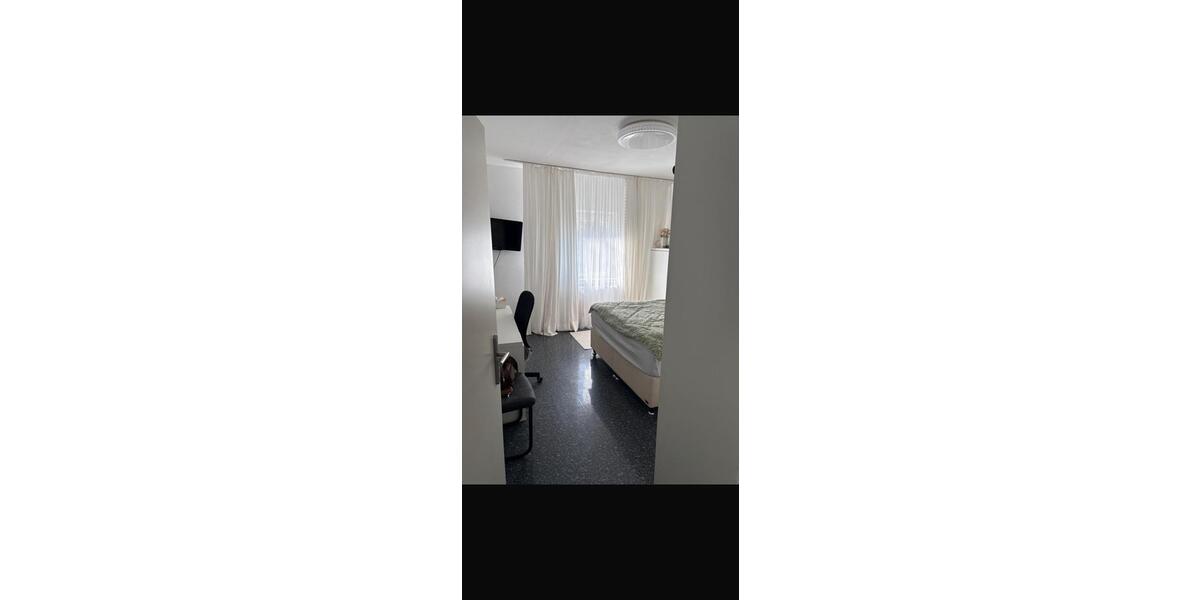 Etagenwohnung Köln Mülheim - 3 Zimmer, 95 m&sup2;, 1.160&euro; | Angebot:26226701