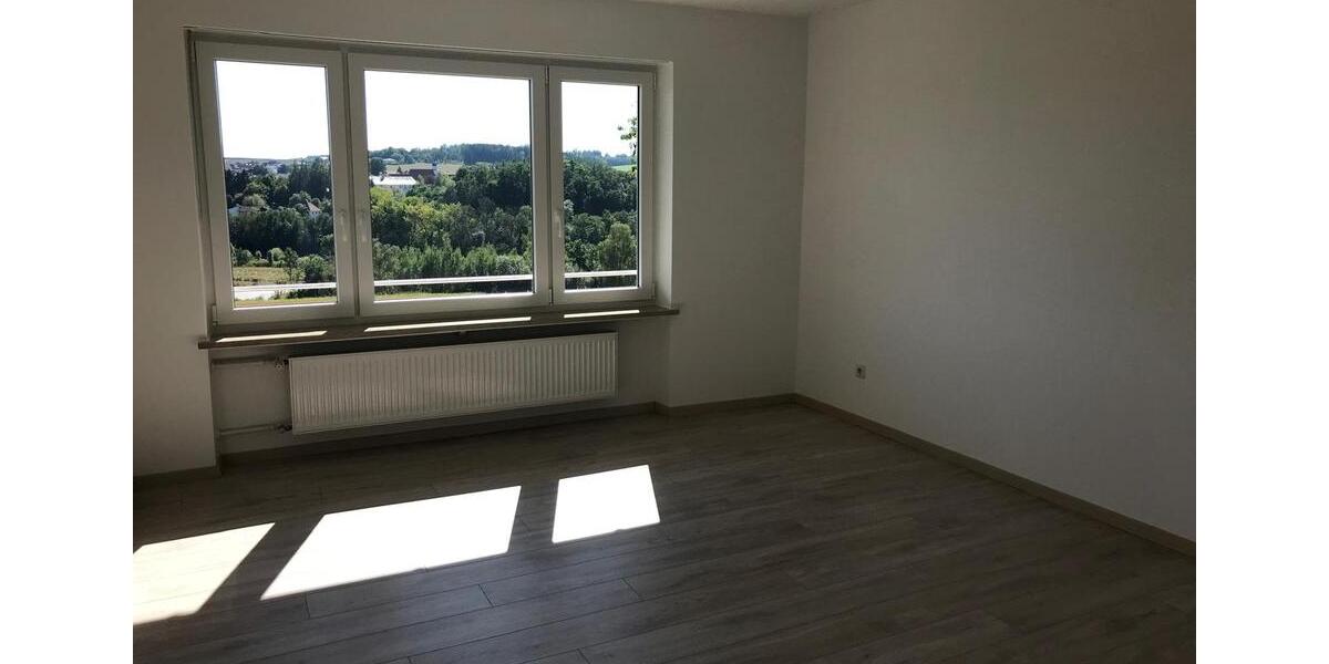 Etagenwohnung Ortenburg - 4 Zimmer, 93 m&sup2;, 770&euro; | Angebot:19419758