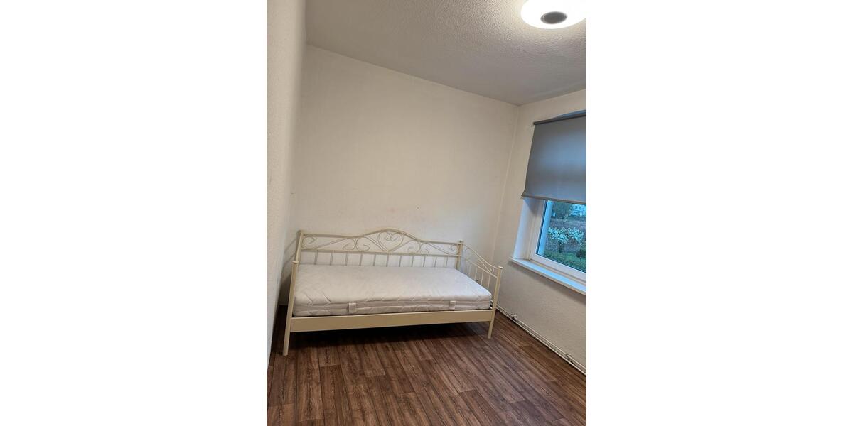 Etagenwohnung Brandenburg an der Havel Bahnhofsvorstadt - 4 Zimmer, 85 m&sup2;, 360&euro; | Angebot:26234703