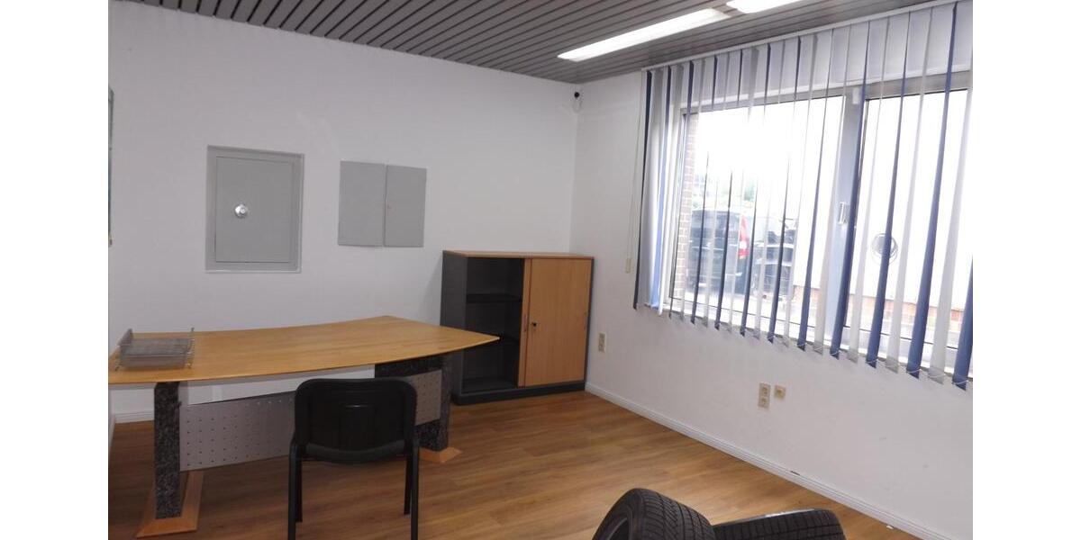 Autohaus,Autovermietung,Gewerbeimmobilie m. Werkstatt,Halle,Außengelände in SZ-Bad zimmer