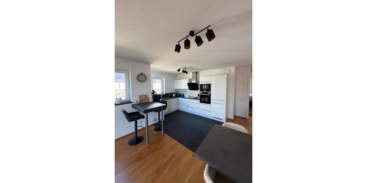 Etagenwohnung Schweitenkirchen - 3 Zimmer, 99 m&sup2;, 1.720&euro; | Angebot:26316524