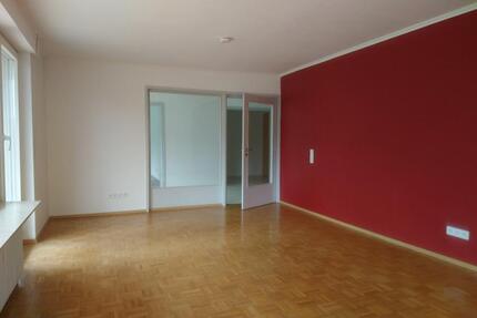 Schöne Gepflegte 4,5-Zimmer-Wohnung mit Terrasse und Einbauküche 4 zimmer