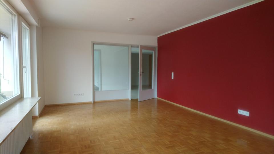 Schöne Gepflegte 4,5-Zimmer-Wohnung mit Terrasse und Einbauküche 4 zimmer