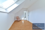 möblierte 1-Zimmer-Wohnung mit Einbauküche, Garage und Garten in Thum