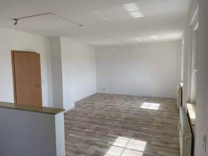 Etagenwohnung Schkopau Korbetha - 3 Zimmer, 68 m&sup2;, 550&euro; | Angebot:26799317