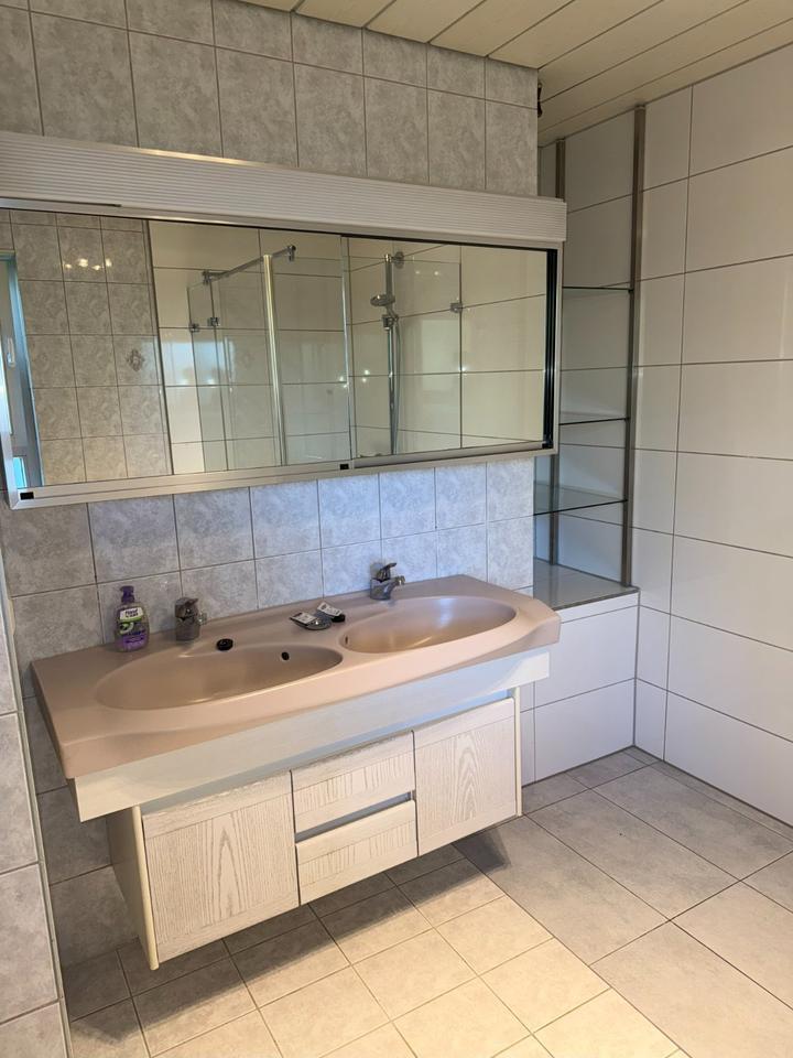 Helle 3,5 Zi EG-Whng mit Holzkachelofen, großer Terasse, Garten zimmer