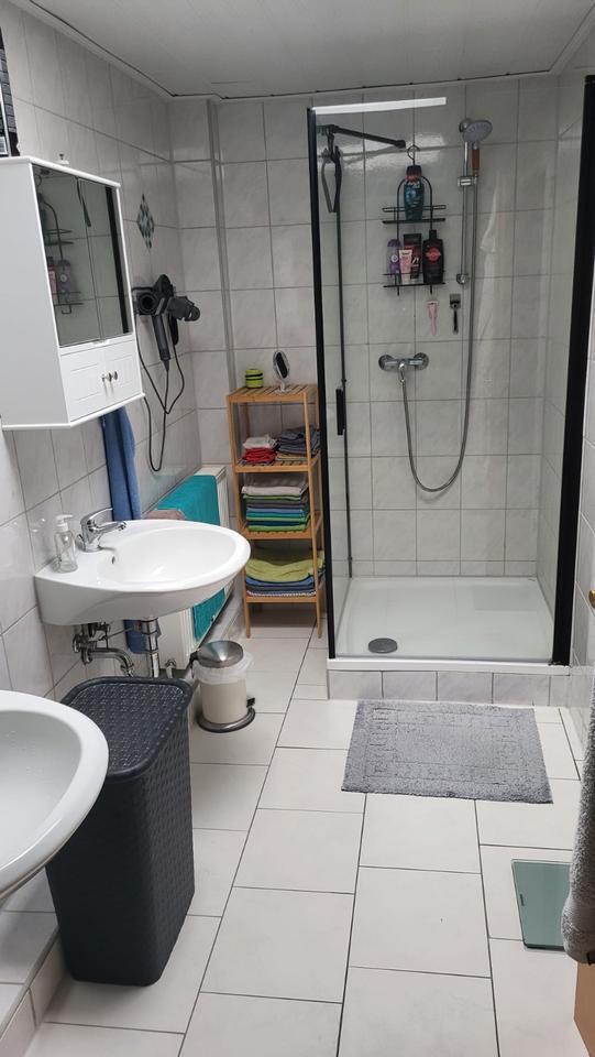 Freies Zimmer für Mitbewohnerin in Oldenburger Bestlage neben FH zimmer