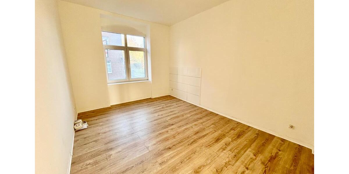 Hochparterre Stralsund Langendorfer Berg - 2 Zimmer, 71 m&sup2;, 655&euro; | Angebot:24890313