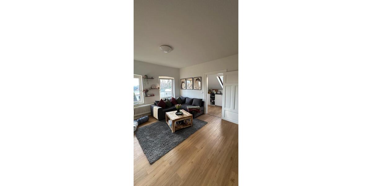 Dachgeschoßwohnung Neumünster Brachenfeld/Ruthenberg - 3 Zimmer, 70 m&sup2;, 755&euro; | Angebot:24608901