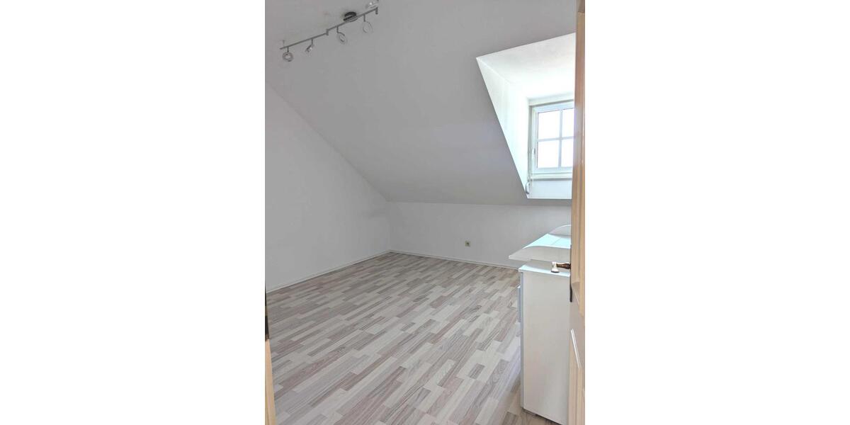 3 ZKB in Hutthurm 110 qm zu vermieten - 900 Euro inkl. NK 3 zimmer