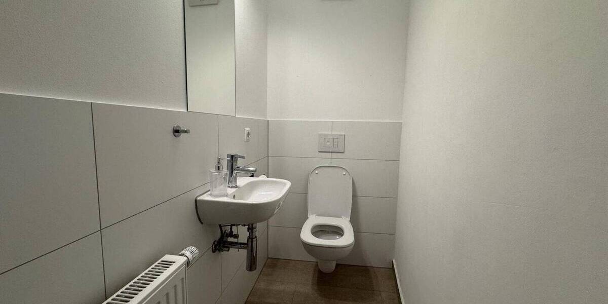 Etagenwohnung Apolda - 3 Zimmer, 100 m&sup2;, 880&euro; | Angebot:26815644