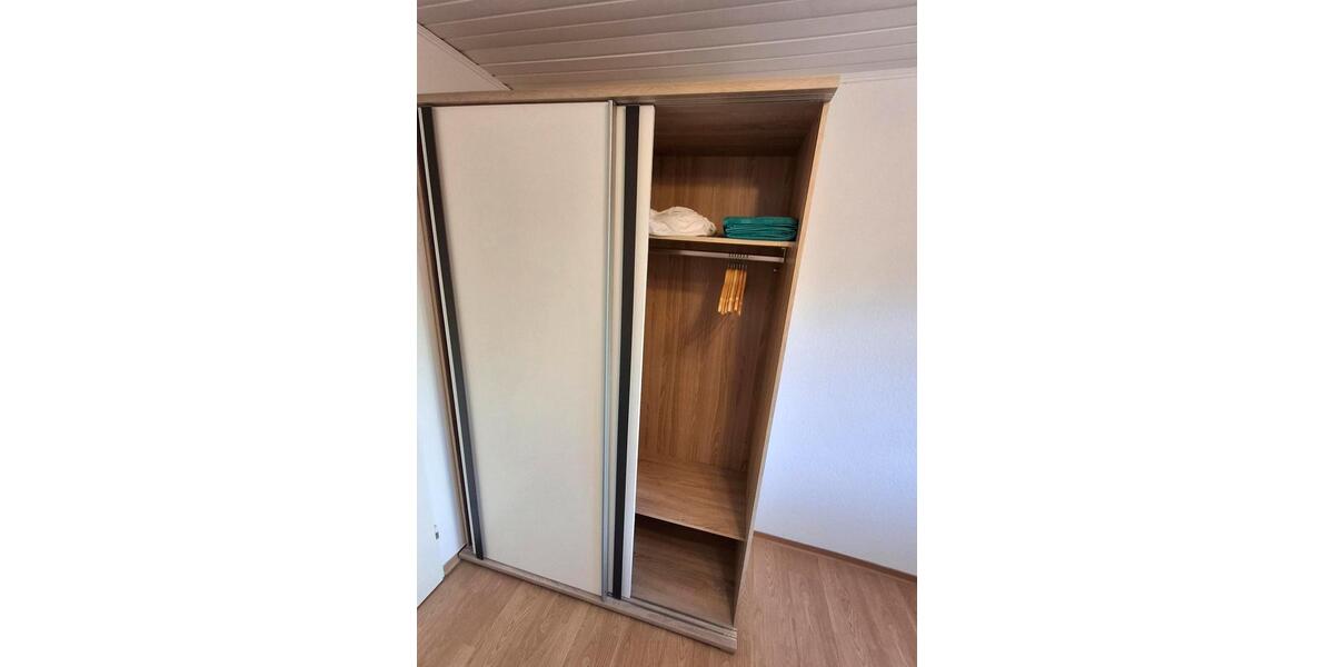 Erdgeschoßwohnung Marburg Cappel - 4 Zimmer, 110 m&sup2;, 1.300&euro; | Angebot:26698340