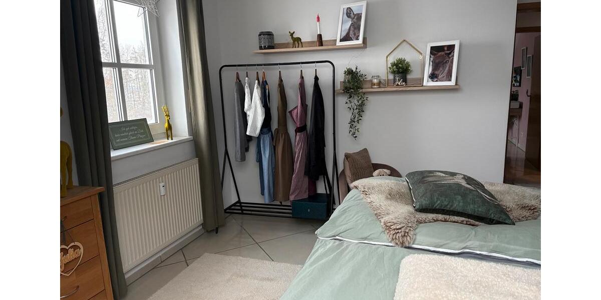Dachgeschoßwohnung Schwarzenfeld - 3 Zimmer, 75 m&sup2;, 700&euro; | Angebot:26498618