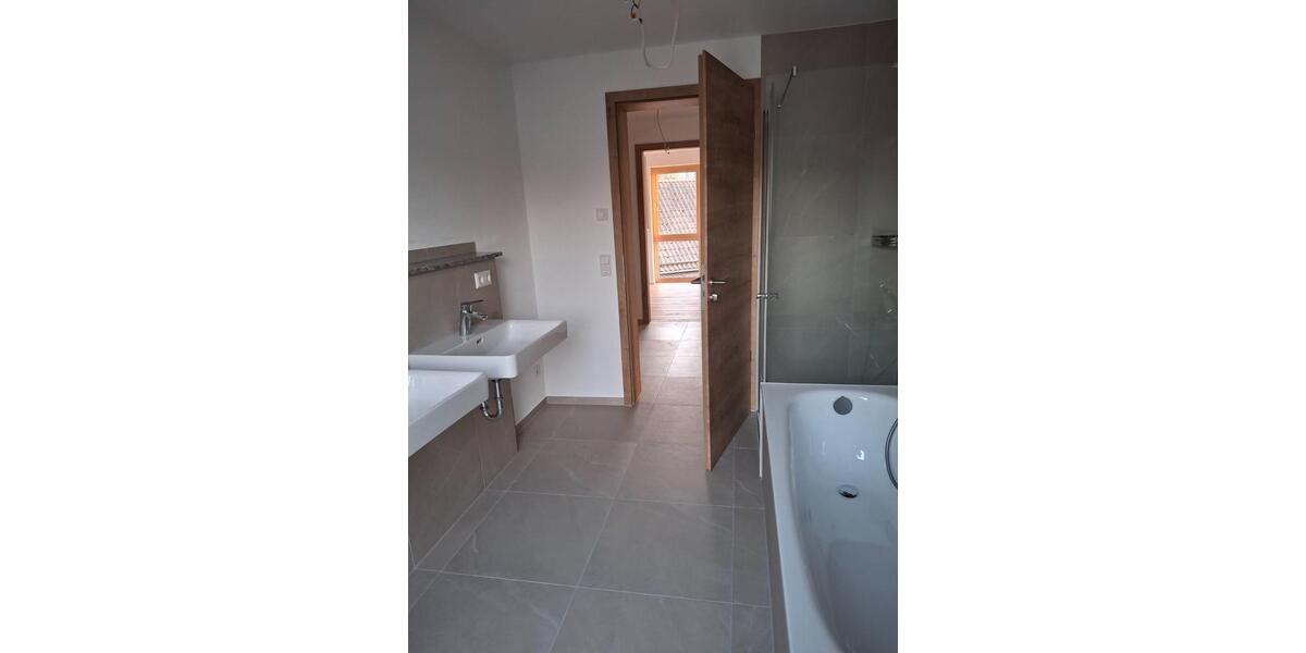 Etagenwohnung Mainhardt - 4 Zimmer, 103 m&sup2;, 950&euro; | Angebot:25831246