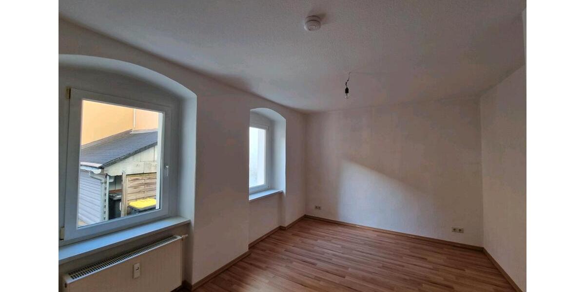 Erdgeschoßwohnung Waldheim - 3 Zimmer, 65 m&sup2;, 310&euro; | Angebot:25884198