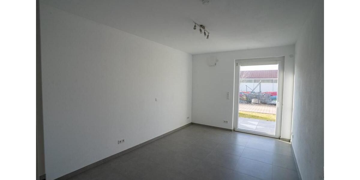 Erdgeschoßwohnung Gunzenhausen - 2 Zimmer, 61 m&sup2;, 980&euro; | Angebot:24731923