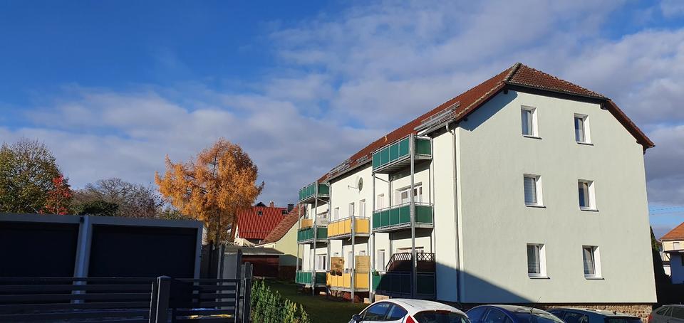 Erdgeschoßwohnung Bad Klosterlausnitz - 2 Zimmer, 64 m&sup2;, 416&euro; | Angebot:25944543