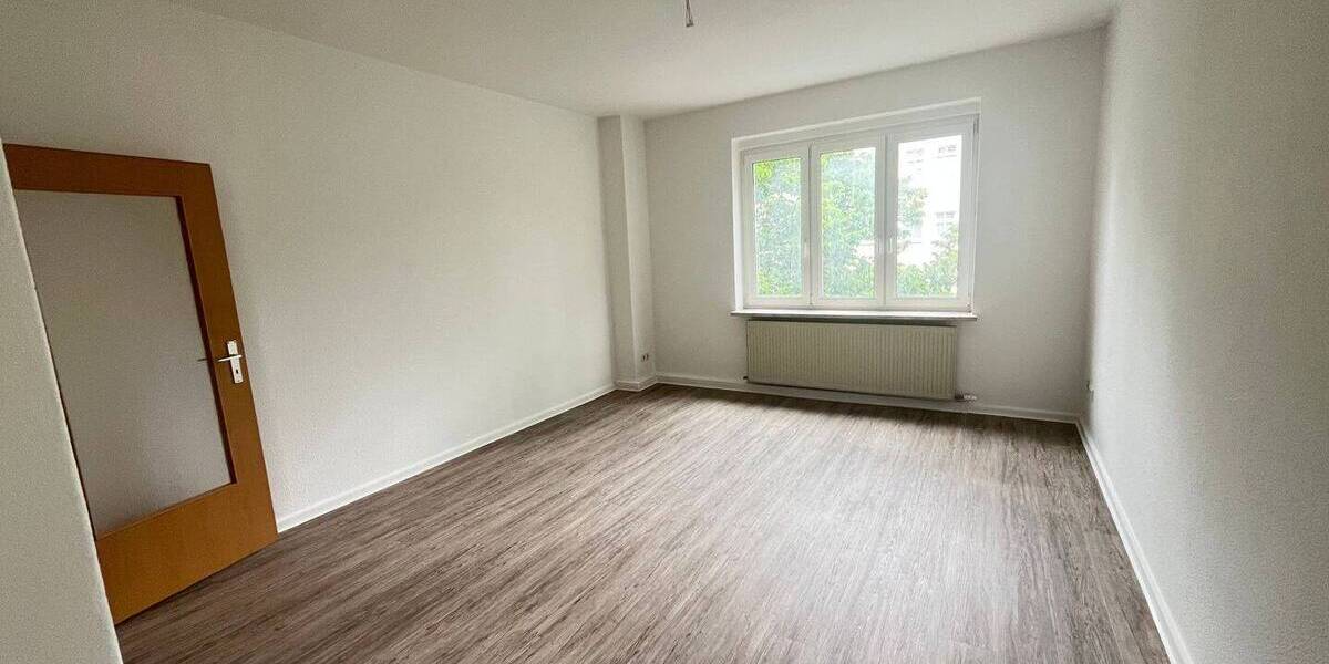 Etagenwohnung Zwickau Pölbitz - 3 Zimmer, 70 m&sup2;, 435&euro; | Angebot:26826667