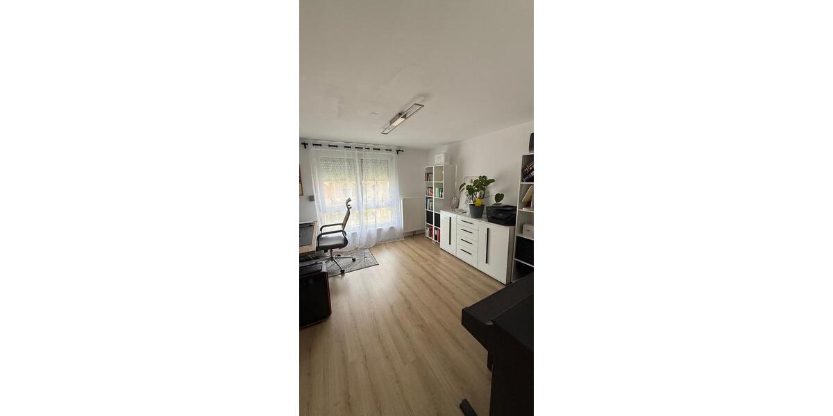 Etagenwohnung Waldkraiburg - 3 Zimmer, 85 m&sup2;, 1.050&euro; | Angebot:26519023