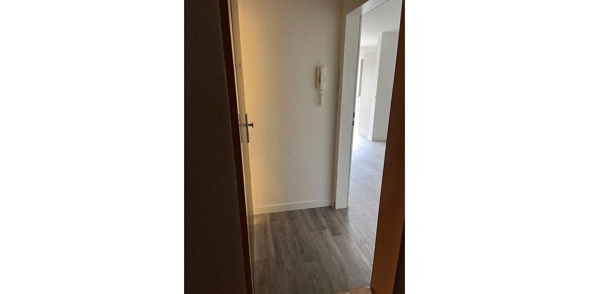 Modern & bezugsfertig: 2-Zimmer-EG-Wohnung mit kl. Terrasse, EBK & Stellplatz - ideal für Singles 2 zimmer