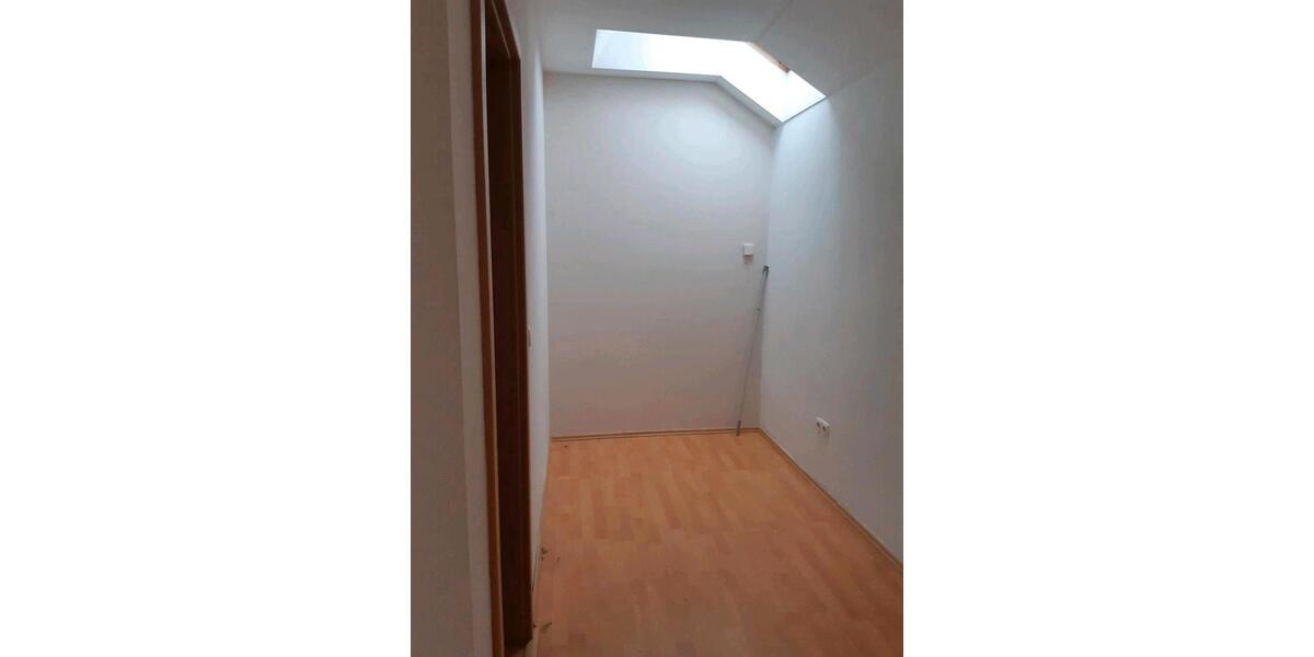 Maisonettenwohnung Ludwigsfelde - 2 Zimmer, 84 m&sup2;, 1.300&euro; | Angebot:26567297