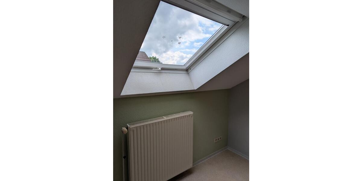 Dachgeschoßwohnung Delligsen - 3 Zimmer, 88 m&sup2;, 440&euro; | Angebot:26537974