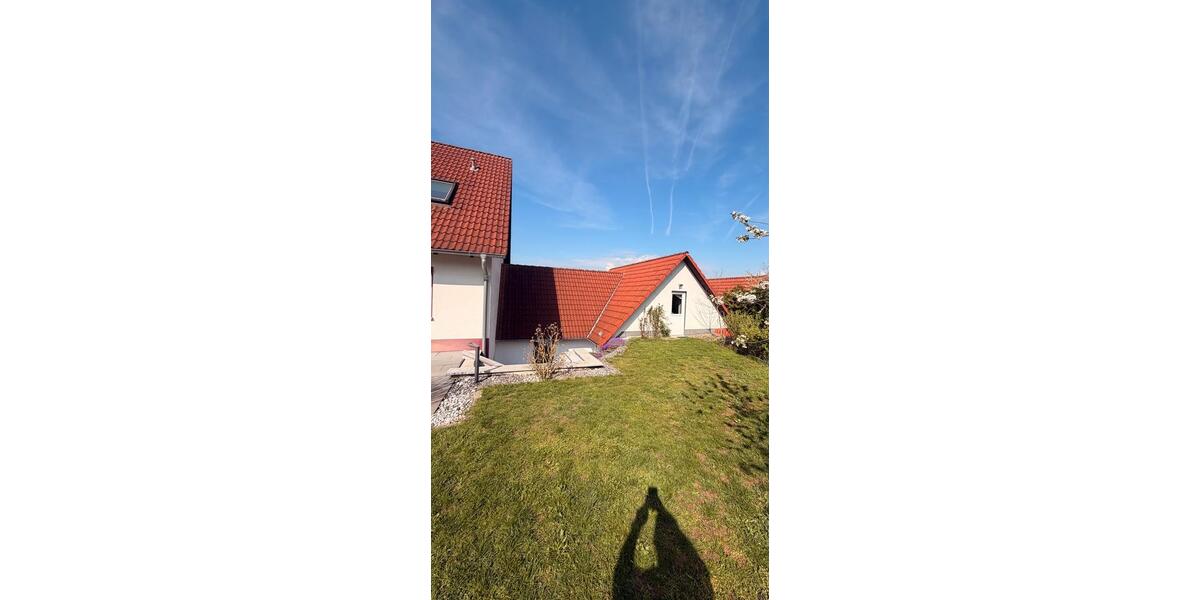 Doppelhaushälfte Bad Neustadt an der Saale - 5 Zimmer, 147 m&sup2;, 1.995&euro; | Angebot:26252325