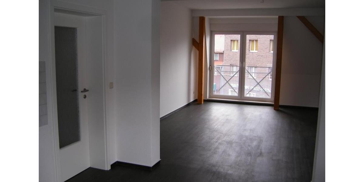 Dachgeschoßwohnung Spremberg - 1 Zimmer, 66 m&sup2;, 425&euro; | Angebot:22997459