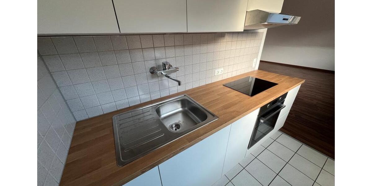 Dachgeschoßwohnung Essen Stadtbezirk IX - 1 Zimmer, 36 m&sup2;, 470&euro; | Angebot:24755804