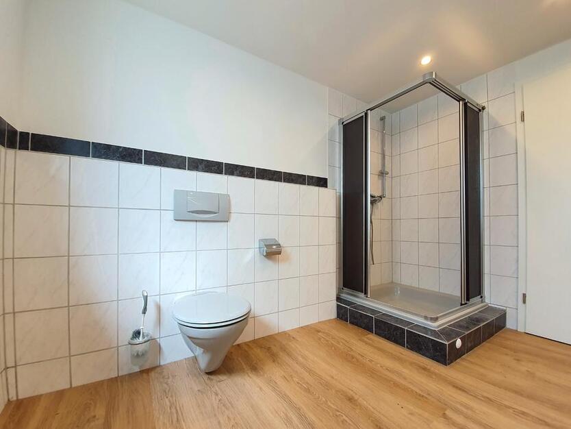 Freundliche 3-Zimmer-Wohnung mit EBK und Terrasse im Ahorntal